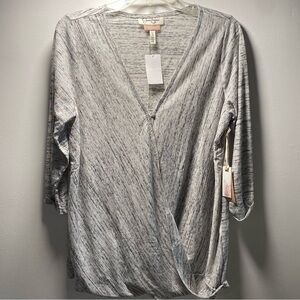 Jessica Simpson Maternity and Nursing Top | size L